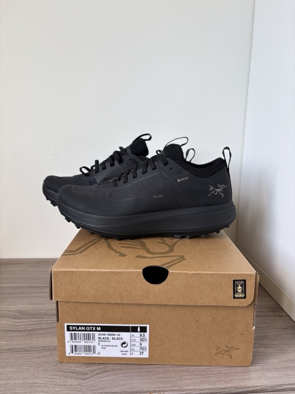 Arc'teryx Sylan GTX Men's Black Waterproof Mountain Running Shoes Sz 9 US NEW